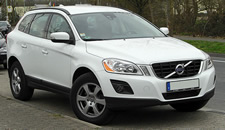 Volvo XC70 vehicle image